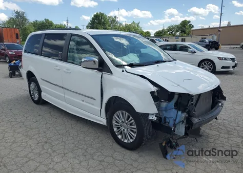 2015 Chrysler Town & Country Touring L from USA, damaged, VIN 2C7WC1CG8FR645707